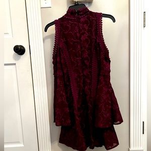 Super cute lace dress. Could be used to wear to wedding or homecoming.